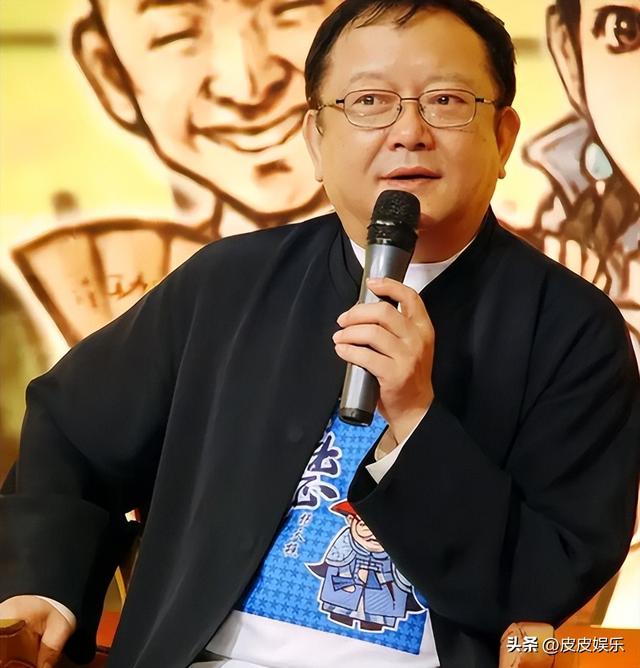 事实证明，被传卖掉上亿豪宅移民美国的王刚，已经走上另一条大道