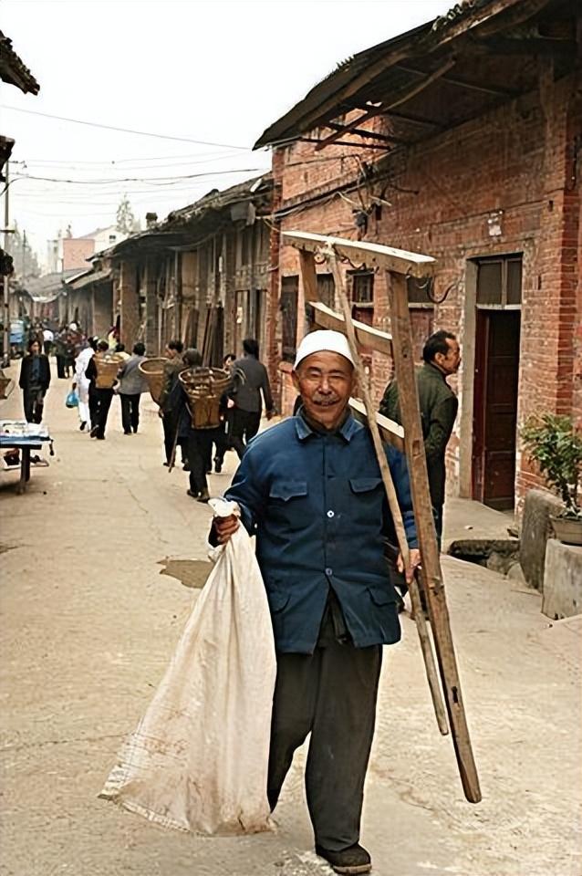 中国将迎来前所未有的死亡高峰，专家给出答案：是这些因素导致的
