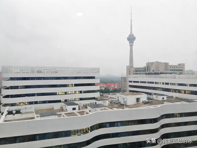 因为住得近，正好逛逛北京的玲珑塔公园