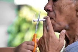 戒烟的惊人效果！研究发现：戒烟10年以上，死亡率接近从未吸烟者图片