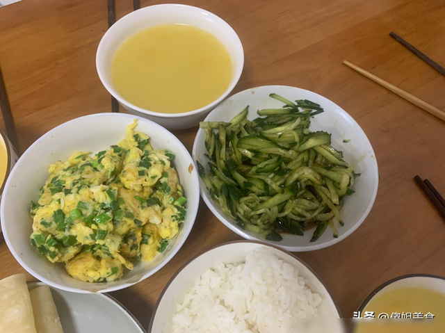 婆媳2人的早餐，晒朋友圈火了，网友：这才是家常饭该有的样子！