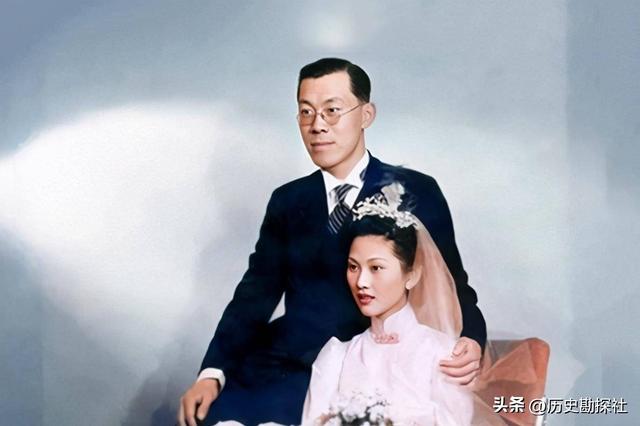 1962年，徐志摩前妻张幼仪和家人，在美国的别墅前，留下的家庭照