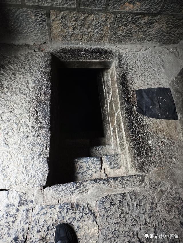 安阳许家沟二龙山，一座建在峭壁上的宫殿，布局精妙，别有洞天