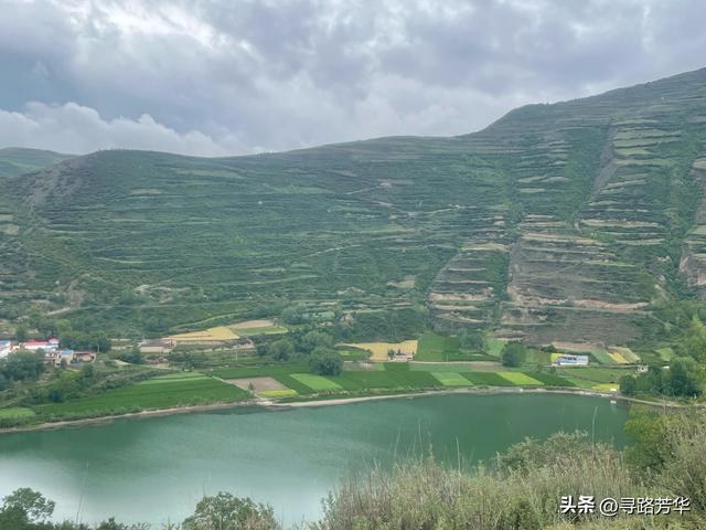 细雨蒙蒙中的临洮海甸峡