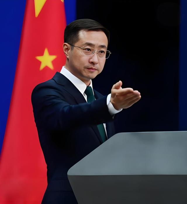 2大噩耗传来，赖清德即将离台，人民日报发声，对赖改了新称呼