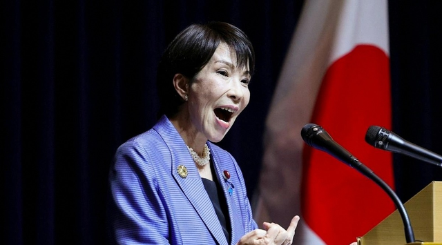 美国不许日方低头，祭出重磅手段；高市醒悟，对华作出重要表态