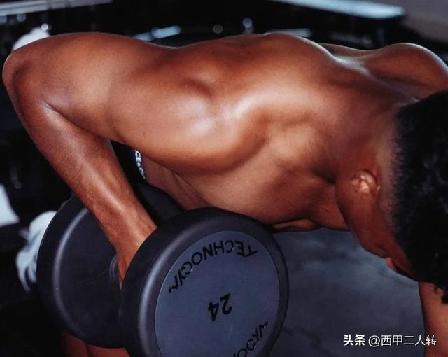 皇马新星练出一身肌肉，球迷惊讶