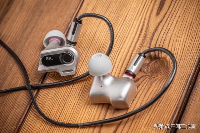 七彩虹 银参考耳塞：值得盲狙的声音、但仍建议听半小时再说
