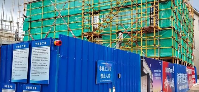 全红婵爸妈也没想到，别墅刚封顶，一家人就走上了大衣哥的老路