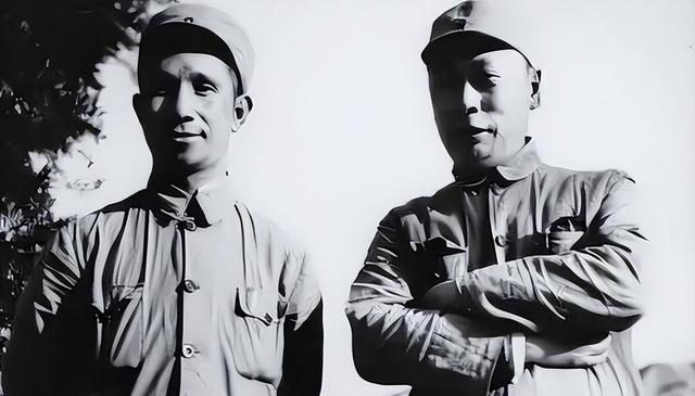 1955年，蒋介石看着十大元帅名单，指着陈毅苦笑：这个人太厉害了
