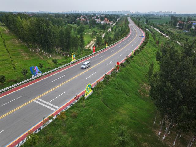 建好一条路 活一方经济 美一片乡村——菏泽市全力推动“四好农村路”建设绘就乡村振兴新图景