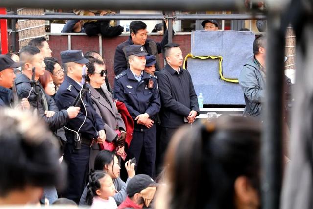 秦州公安多警联动 护航“欢乐秦州年”第二届文化旅游活动