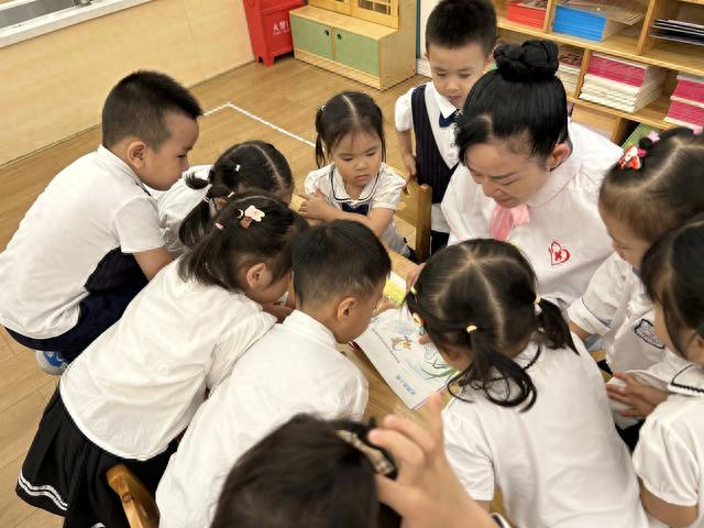 西南医科大学儿科学系、附院卫校与江阳区天骄幼儿园共建健康中心