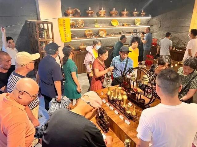 游在鹰潭｜中式美学深度游！山水、烟火、古建玩法全解锁，承包你的诗意周末