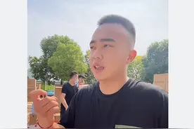 笑不活了，不同公司的中秋福利，真是离离原上谱，一谱接一谱!图片