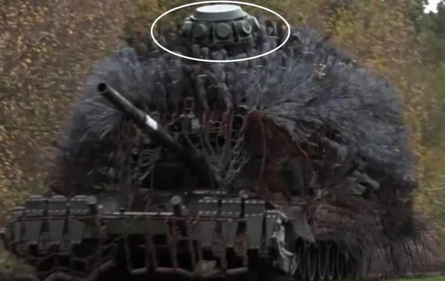 红警“幻影坦克”成真？俄军改装T-80坦克，能挡100台FPV无人机？