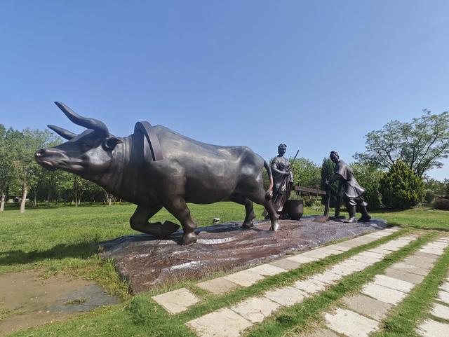 首骑昆明池