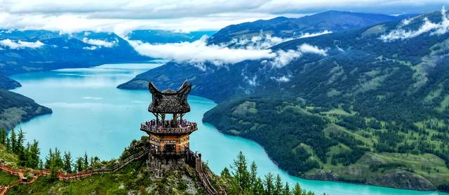 暴涨81%！国庆旅游“顶流”换人，新疆凭什么让全网“真香”？