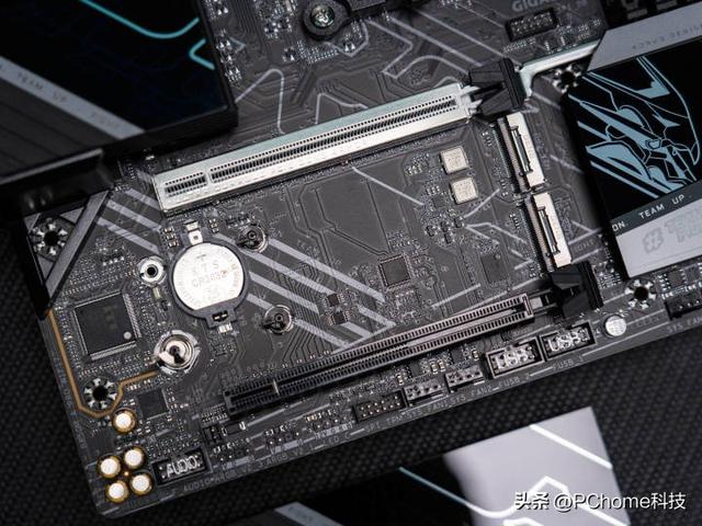 充分释放X3D性能 技嘉B850M电竞雕助攻锐龙9950X3D