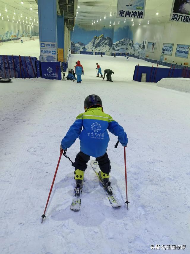 重庆这个景区是大人小孩共同的乐园，有极限运动中心还有滑雪馆