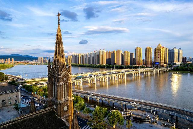 北国江城，雾凇之都，中国B型城市旅游指南之吉林
