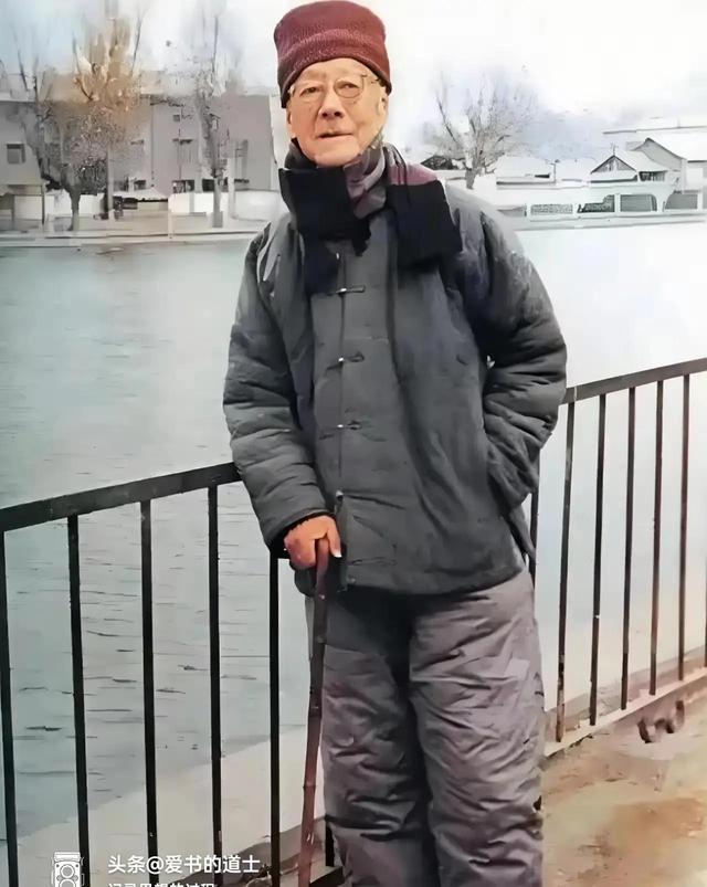 1956年捐故宫8件法书	，张伯驹拽回1400年真迹