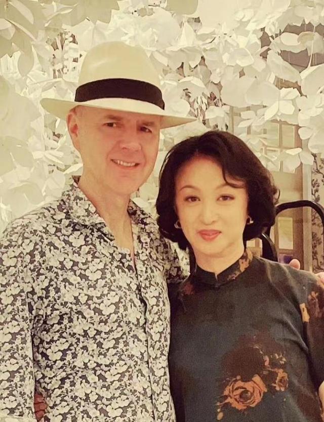 比窦娥还冤？半年了，金星归国路全被堵死，近照一出“原形毕露”