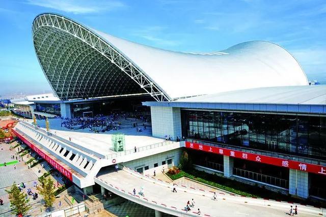 为什么“烟台火车站”会被网友称为“风洞实验室”？