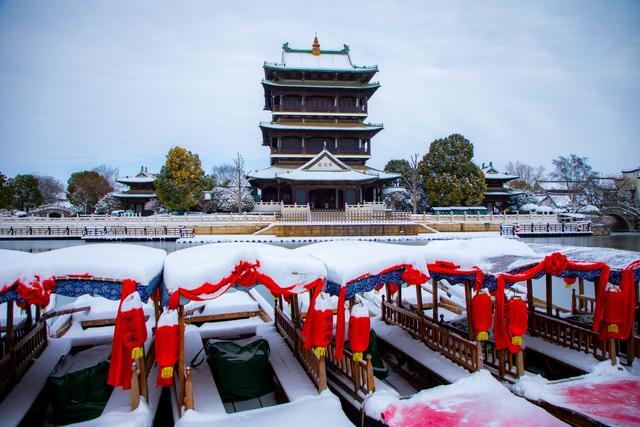 想把台儿庄古城的雪寄给你！