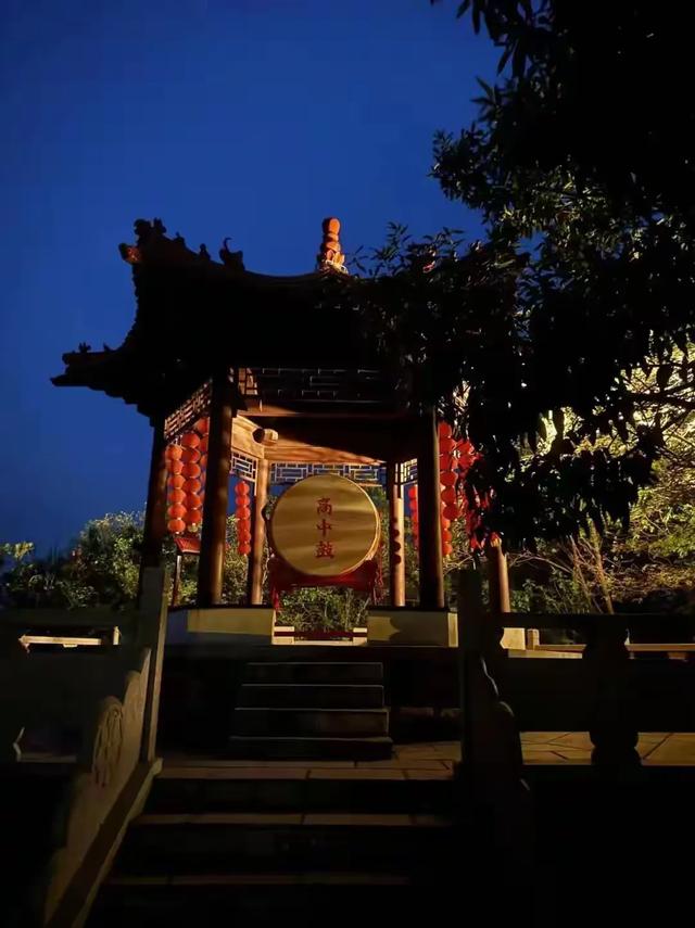 开辟夜登孔望山 带动夜间经济