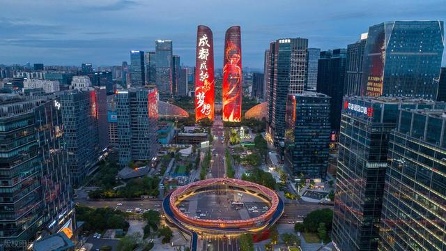 中国人口“巨无霸”省会，仅次于三大直辖市，游客：来了就不想走