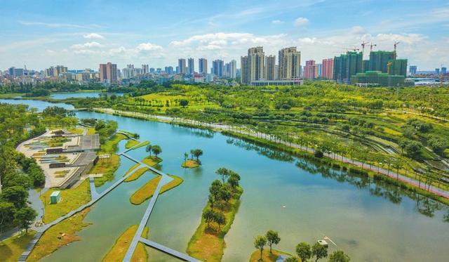 中国“最憋屈”省会？明明是省内“老大”，名气却被“老三”盖过
