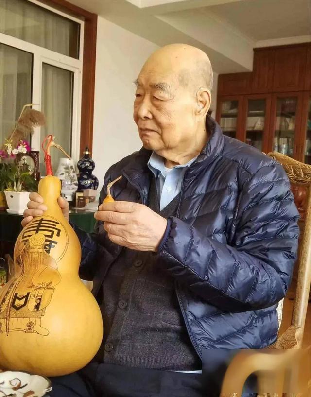 至今健在的开国将帅只剩一位，已经102岁高龄，身体依旧健朗