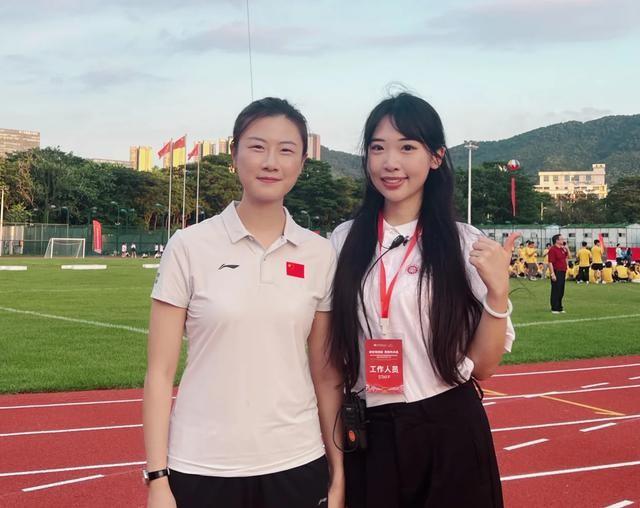 丁宁现状：退役4年拒绝国乒安排，如今是北大教师，年薪30万够了