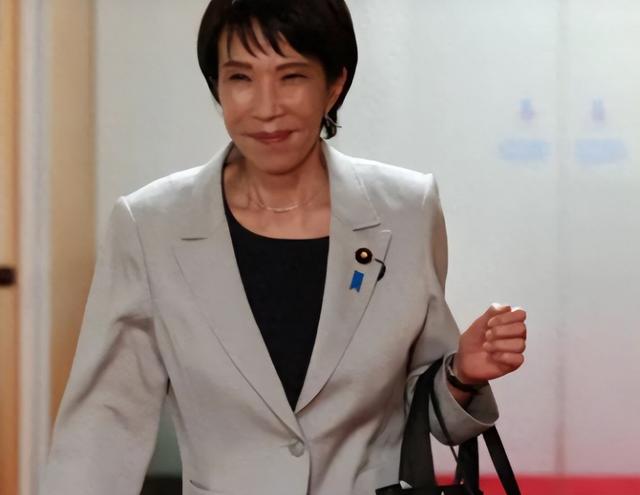 全球190多国已收到中国的通知，高市早苗急了，给了中国两个选择