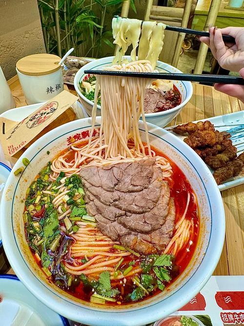 你一定不知道兰州——这座黄河穿城过的城市，用一碗面香飘世界