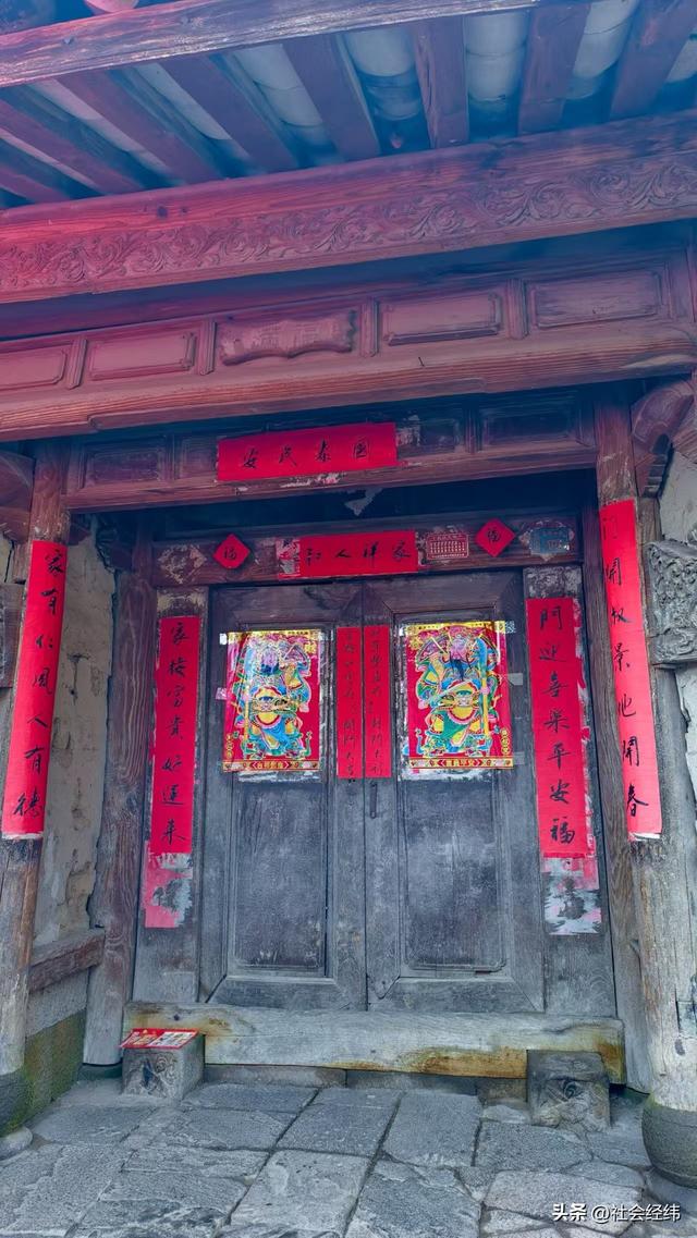 600 年绮罗古镇：文昌宫藏韵，6 元米线解馋