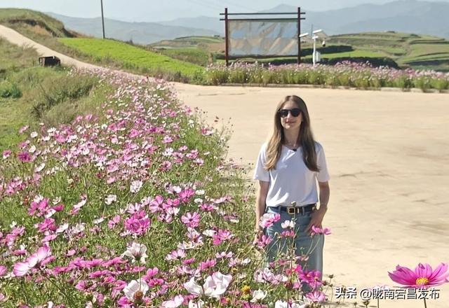 聚焦“六争九提三突破”行动丨《外眼看宕昌》美国博主眼中的山水官鹅