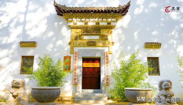热热热热闹极了!来副中心蹦“水迪”、淘文创……解锁N种清凉玩法~
