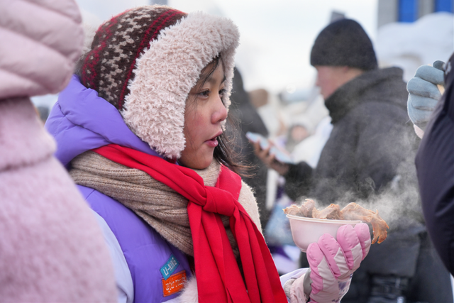 内蒙古冰雪英雄会额尔古纳冰雪欢乐季第三届中俄界河冰钓活动，冰雪盛宴启幕图集