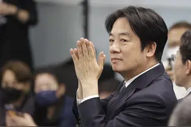 美专机落地台湾，赖清德没来得及笑，解放军的动作，逼他先退一步图片