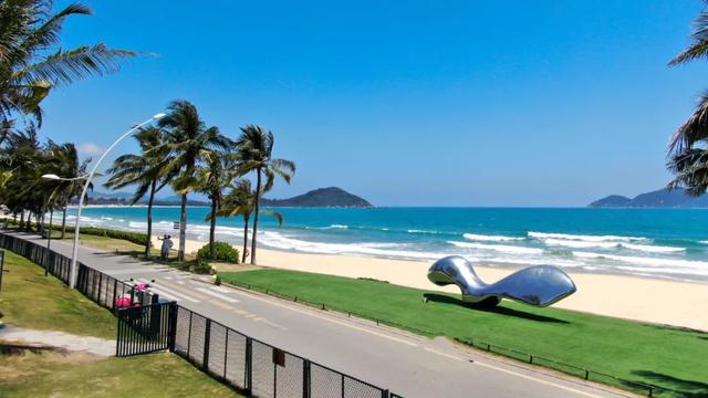 来万宁,连续七天免费看电影!观影+旅游指南→