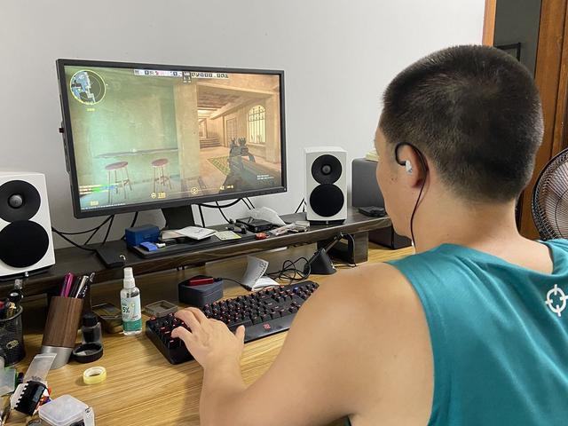 声场大，还有虚拟7.1声道！349元的游戏耳塞让我果断放弃电竞头戴