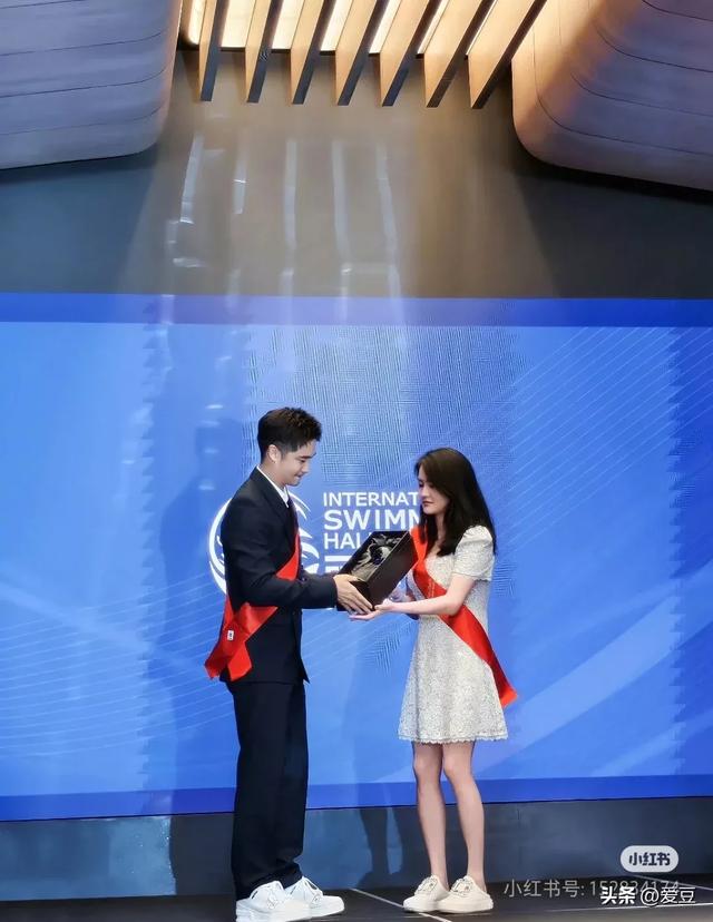 恭喜陈若琳入选2025年国际游泳名人堂！为国争光，本人好瘦好美