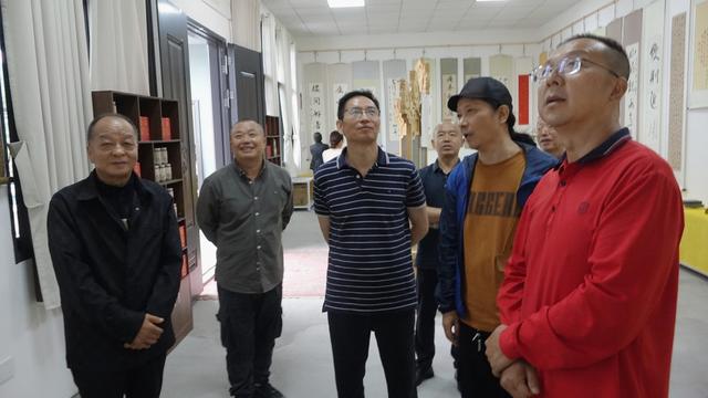 国庆节当天，南充嘉陵这条山沟逆天成了一帮文人墨客“打卡地”！