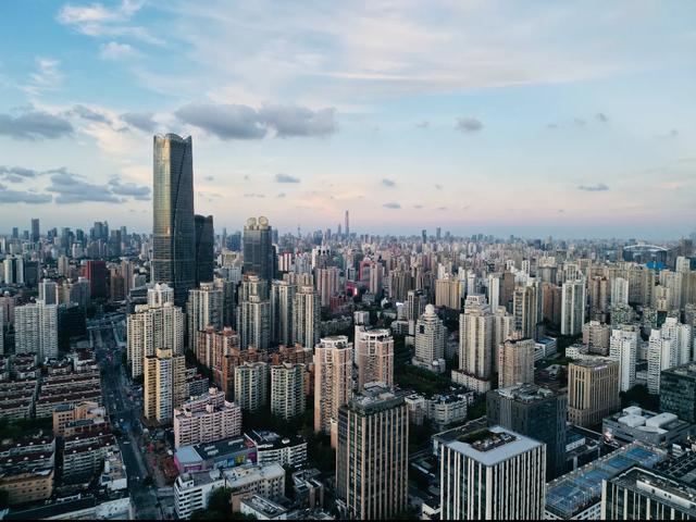 上海中心悄悄移位？老牌徐家汇升级“巨无霸”，很多人还蒙在鼓里