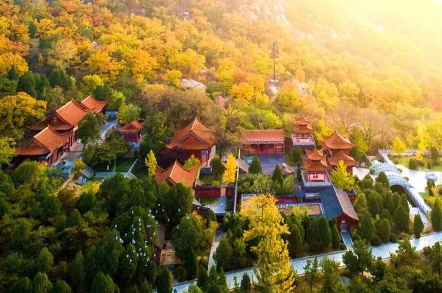 千万别在秋天来泰安，不然真的很难戒断