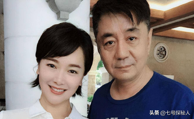 她曾是体操冠军，16岁被姜文带进娱乐圈，因长得太美绯闻多如牛毛