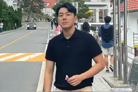 韩网友不识汉字看不懂“质子”为何意，闹笑话了，他们还宣传庆祝图片