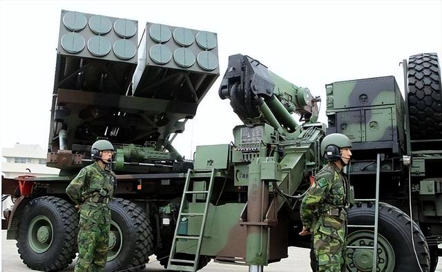 被中国制裁后，不到24小时，美国火速回应，四个字道破特朗普心思